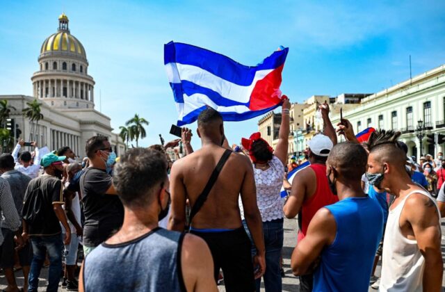 Cuba tilda la presión de EEUU de «castigo colectivo» que busca un «estallido social»