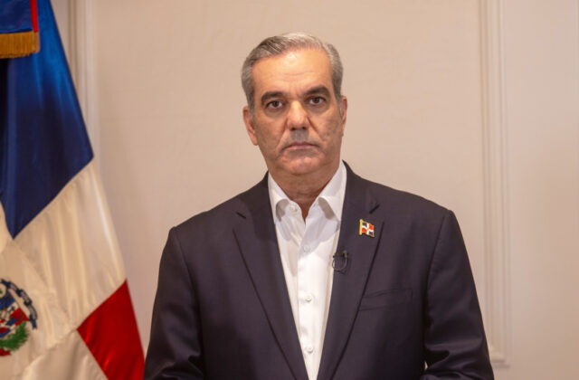 Abinader dice esperan resultados de investigación sobre muerte de hombre bajo custodia policial en San Cristóbal