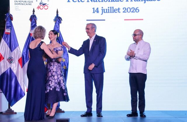Abinader y primera dama participan en la Fiesta Nacional de Francia y reafirman sólida relación bilateral