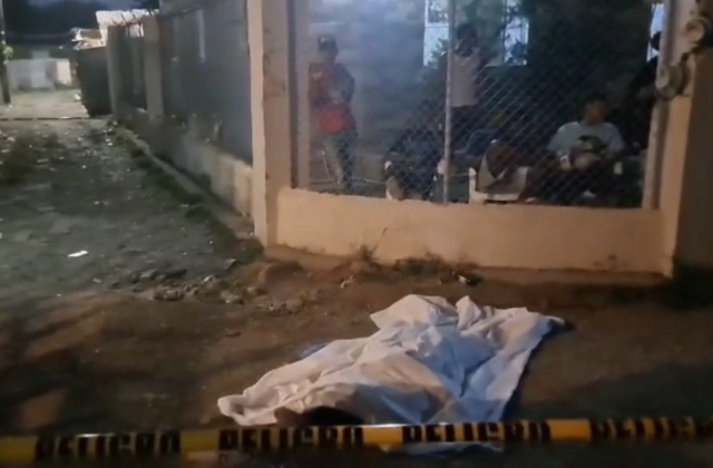 Hombre es asesinado a palos en Moca; comunitarios exigen cierre de presunto punto de drogas