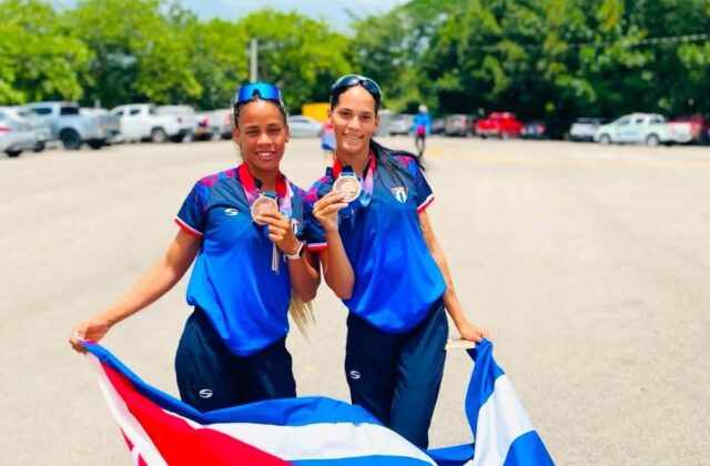 Segunda fuga en Santo Domingo: Remera cubana abandona la delegación tras ganar el bronce