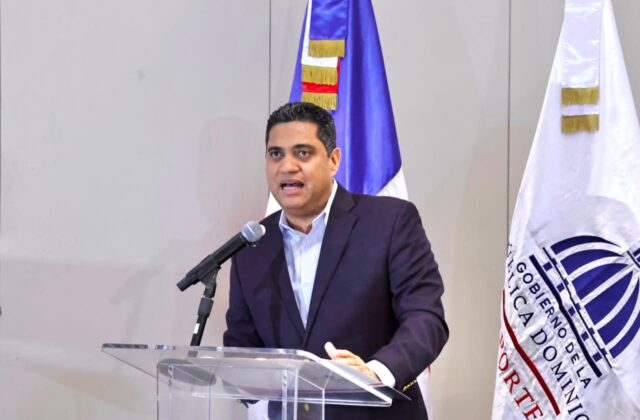 Kelvin Cruz niega que falta de apoyo del Gobierno impida viaje a Serie del Caribe Kids