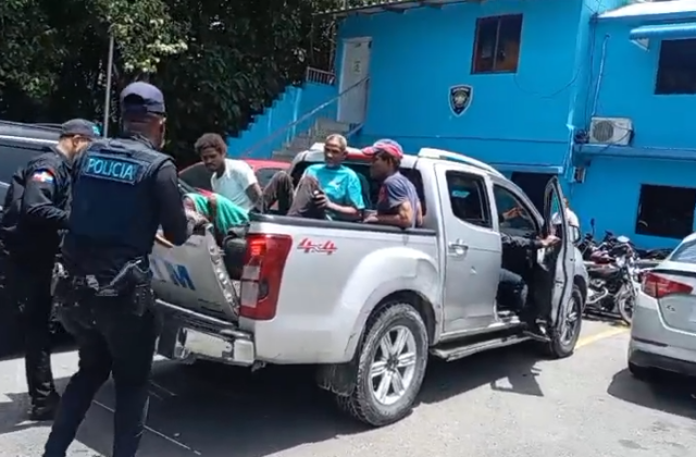 PN arresta tres presuntos ladrones en Puerto Plata; recupera aires acondicionados y materiales eléctricos