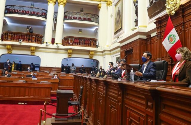 Una coalición multipartidaria de centro e izquierda preside la Cámara de Diputados de Perú