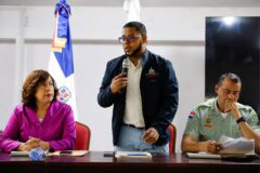 Autoridades revisan necesidades de los sectores durante Mesa de Seguridad en Santiago