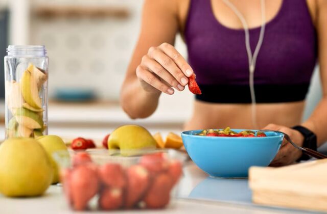 Respetar el reloj biológico al comer y dormir puede mejorar el metabolismo y prevenir enfermedades