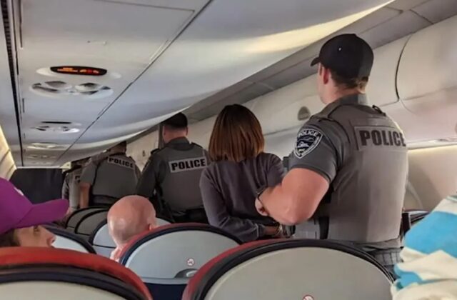 Alarma de oración musulmana de un pasajero obliga a desviar vuelo; FBI descarta amenaza