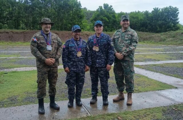 COLOMBIA: Cadete dominicano lidera curso de pilotos militares - AlMomento.net