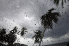 En próximas horas podrían desarrollarse lluvias por vaguada y onda tropical