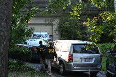 El FBI registra la casa de un excongresista que dimitió por acusaciones de agresión sexual