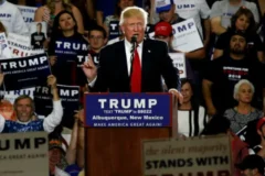 Trump domina primarias en Wyoming