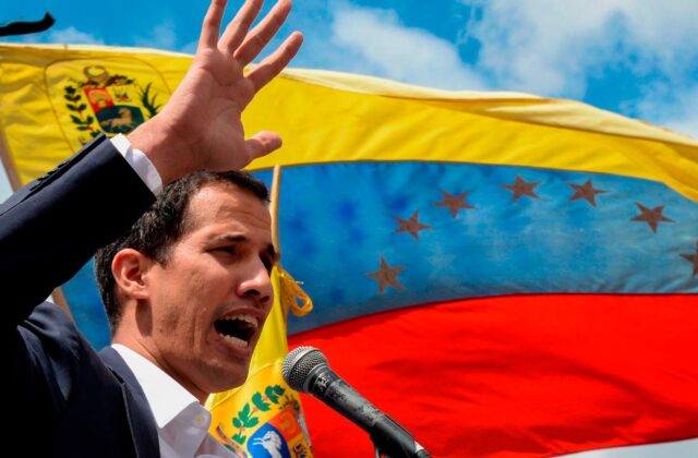 Gobierno y oposición en Venezuela pactan una reforma judicial para recuperar oro retenido en Londres