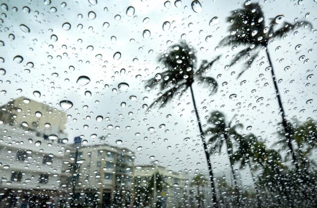 Se espera aguaceros y tormentas en varias localidades por onda tropical