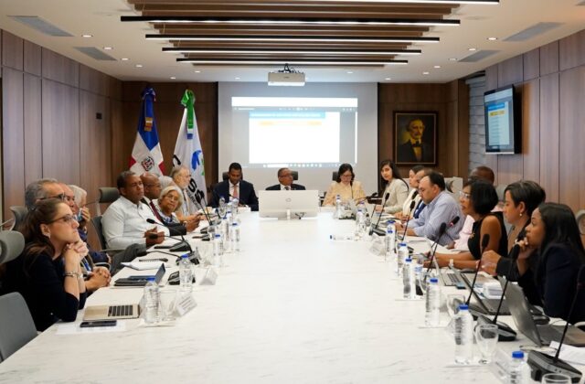 CNSS evalúa crear fondo para medicamentos de alto costo en la Seguridad Social
