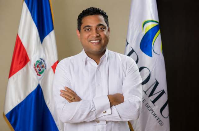 Kelvin Cruz anuncia gran caravana para celebrar mañana a los atletas de Santo Domingo 2026