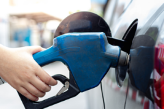Gobierno aplica aumento de RD$3 a los combustibles regulares