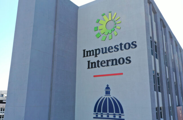 Más de 700 vehículos exonerados a iglesias y RD$416 millones en sacrificio fiscal