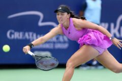 Cobolli y Pegula sacan los primeros boletos a semifinales de Cincinnati