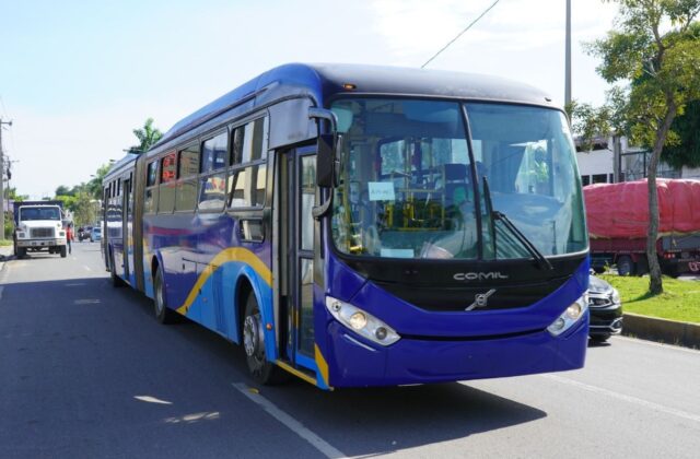 OMSA suspende préstamos de autobuses para servicios especiales