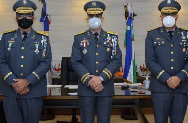 Director general de la Policía Nacional posiciona al nuevo inspector general de la institución