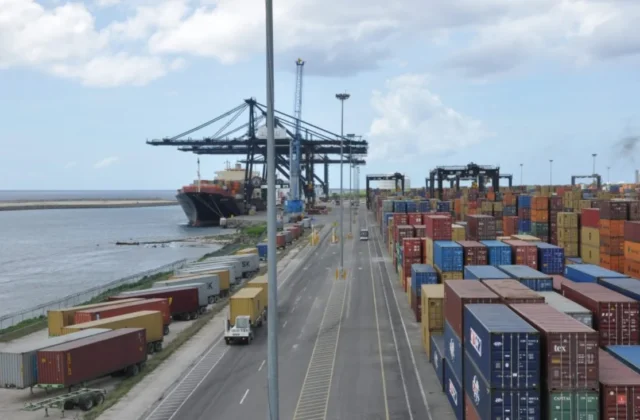 RD enfrenta una brecha arancelaria de 2.5 puntos para exportar a EE. UU.