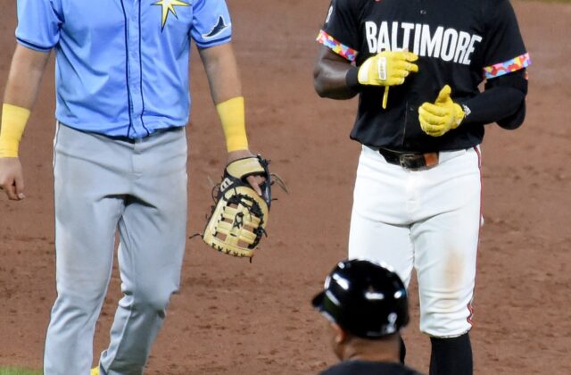 Los Rays firman a Jorge Mateo