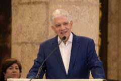 Gobierno anuncia plan para conectar Montecristi y Punta Cana sin un solo semáforo