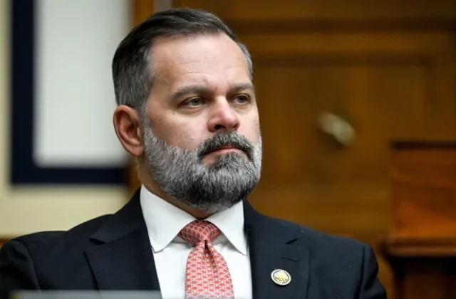 Imagen relacionada: congresista acusado violencia sexual pierde