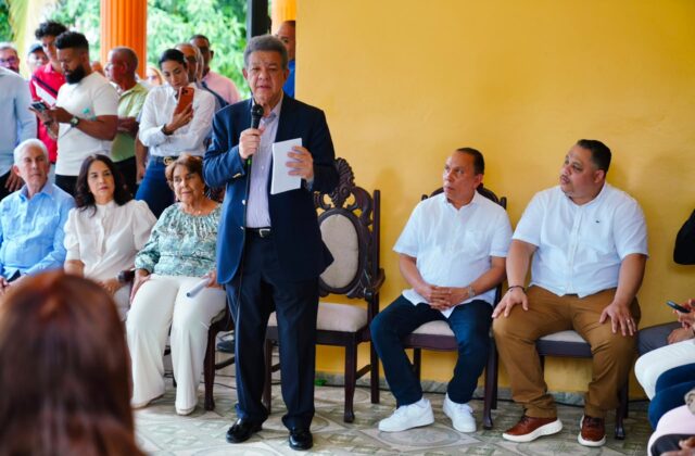 Leonel propone modernizar los controles fronterizos y reorganizar los mercados binacionales