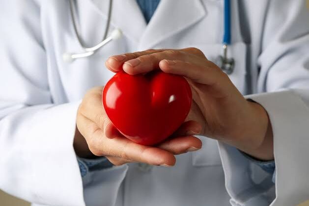 ¿Siente que su corazón se acelera? Podría tratarse de una arritmia