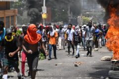 Se eleva a 40 los muertos en ataque de pandillas cerca de la capital de Haití