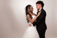 Pareja trans causa revuelo tras legalidad de su casamiento