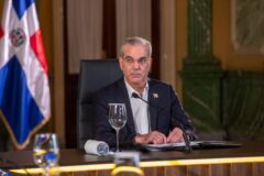 Gobierno busca “bajen los precios” de las telecomunicaciones y generar mayor competencia, afirma Abinader