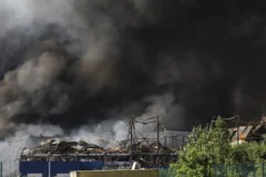 #Mundo:Asciende a 38 la cifra de muertos en el ataque ruso a un almacén de munición cerca de Kiev #FVDigital