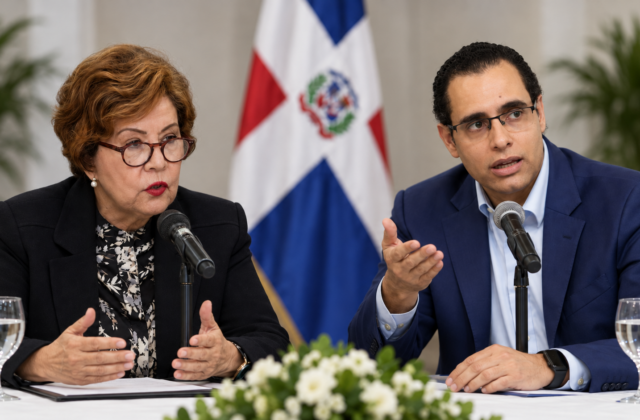 Oposición cuestiona el rumbo del sistema educativo tras resultados demostrados por informe PISA