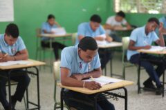 ¿IA sin saber redactar? Critican al Gobierno por capacitación de IA sin bases en lectura y escritura