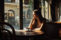 Efecto reflector: por qué creemos que todos están pendientes de nuestros errores