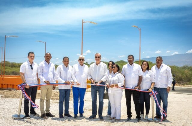 Presidente Abinader inaugura la carretera de Boca de Chavón en La Altagracia