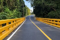 Comunitarios denuncian deterioro de puente en carretera Bayaguana-El Puerto