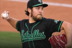 Estrellas Orientales acuerdan con Trevor Bauer para la temporada 2026-27