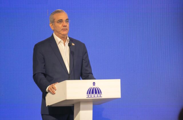 Abinader anuncia publicación de auditorías de la Contraloría a partir del primero de octubre