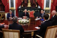 Trump mueve ficha: sus enviados presentan a Putin propuestas para terminar la guerra en Ucrania