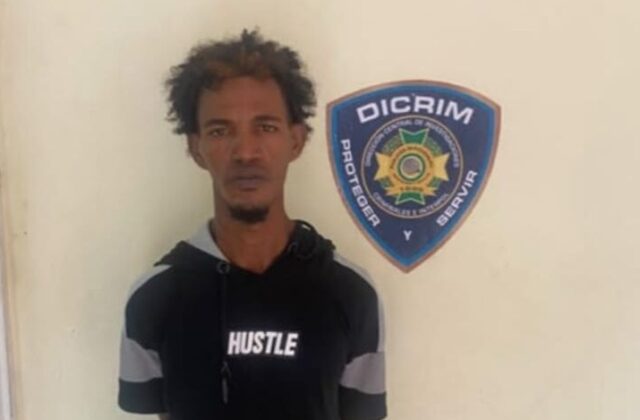 Buscan a “Hansel Boca Negra” tras herir a dos policías en Sabana Perdida