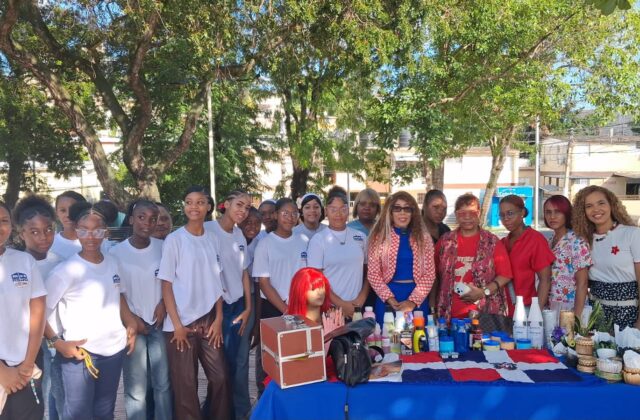 Feria ASDO 2026 exhibe talento emprendedor en Santo Domingo Oeste