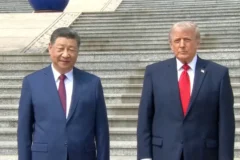 China pide reabrir Ormuz y retomar diálogo de paz