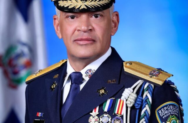 Conoce al Director General