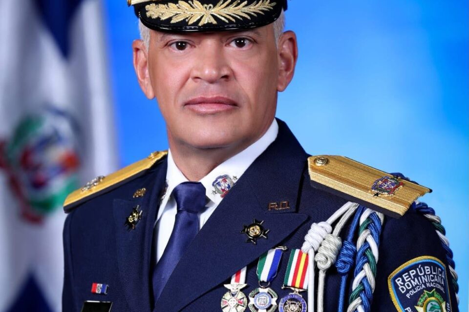 Conoce al Director General