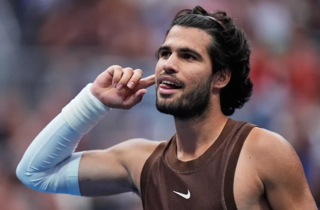 Carlos Alcaraz extiende racha de victorias consecutivas en Grand Slams