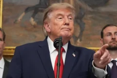 #Mundo:Trump propone rebautizar el estrecho de Ormuz como “estrecho de Trump” en plena guerra con Irán #FVDigital