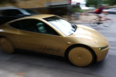 #Mundo:Tesla presenta el Cybercab, su robotaxi sin volante ni pedales para conquistar el transporte autónomo en EEUU #FVDigital